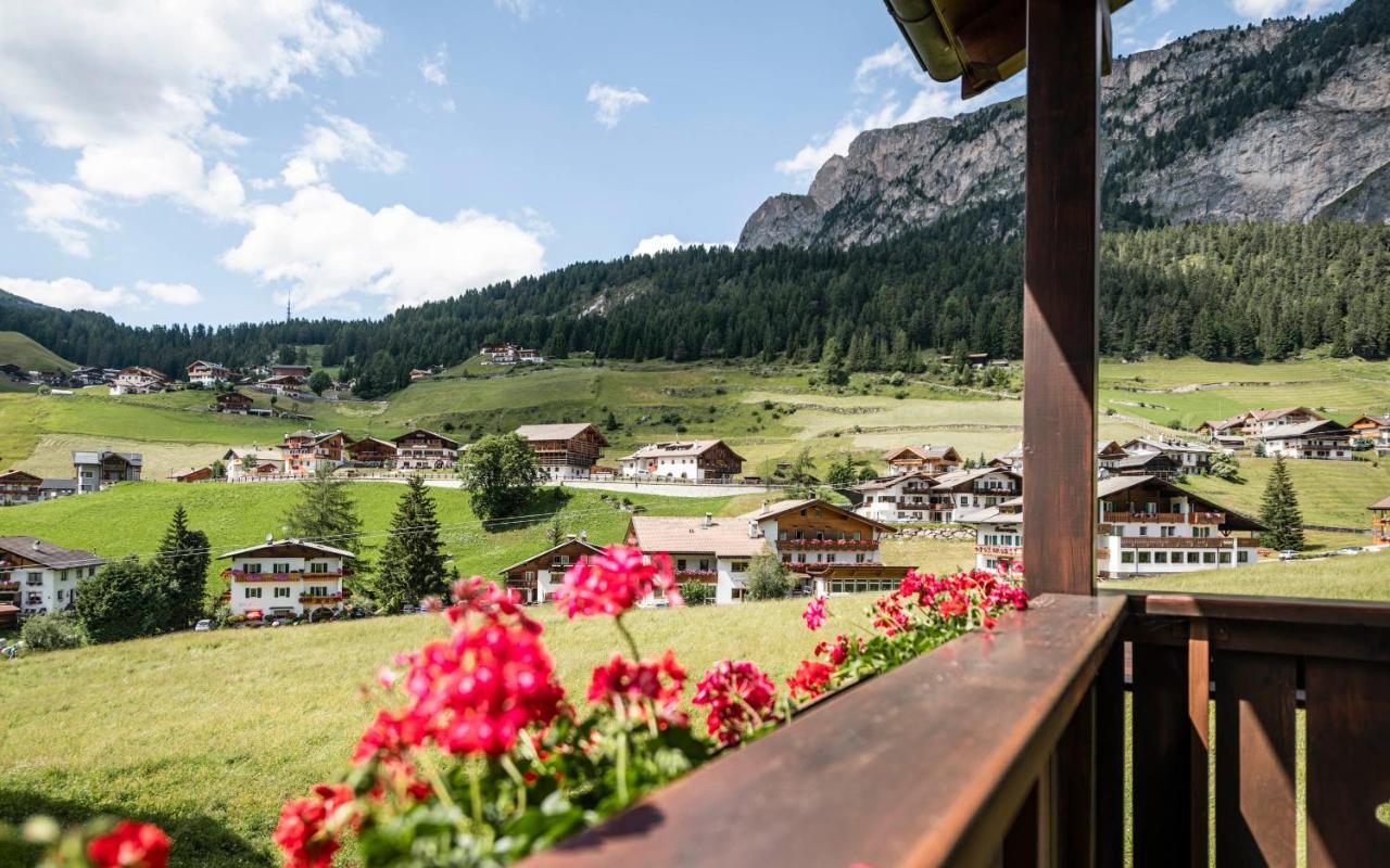 Residence Cesa Rives Selva di Val Gardena Eksteriør bilde